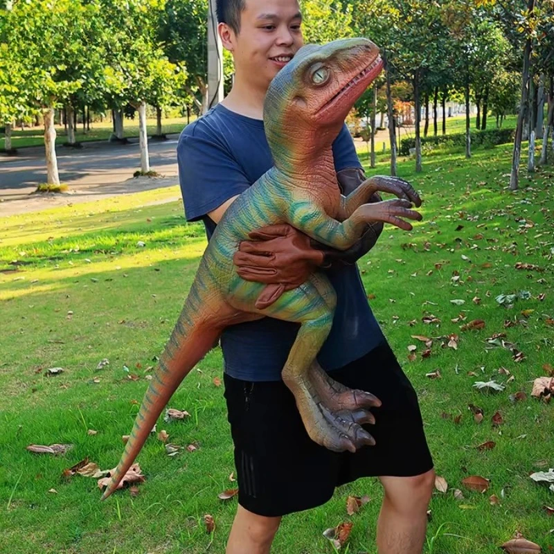 

Public airport realistic animated dinosaur puppets, hand-animated genus puppets