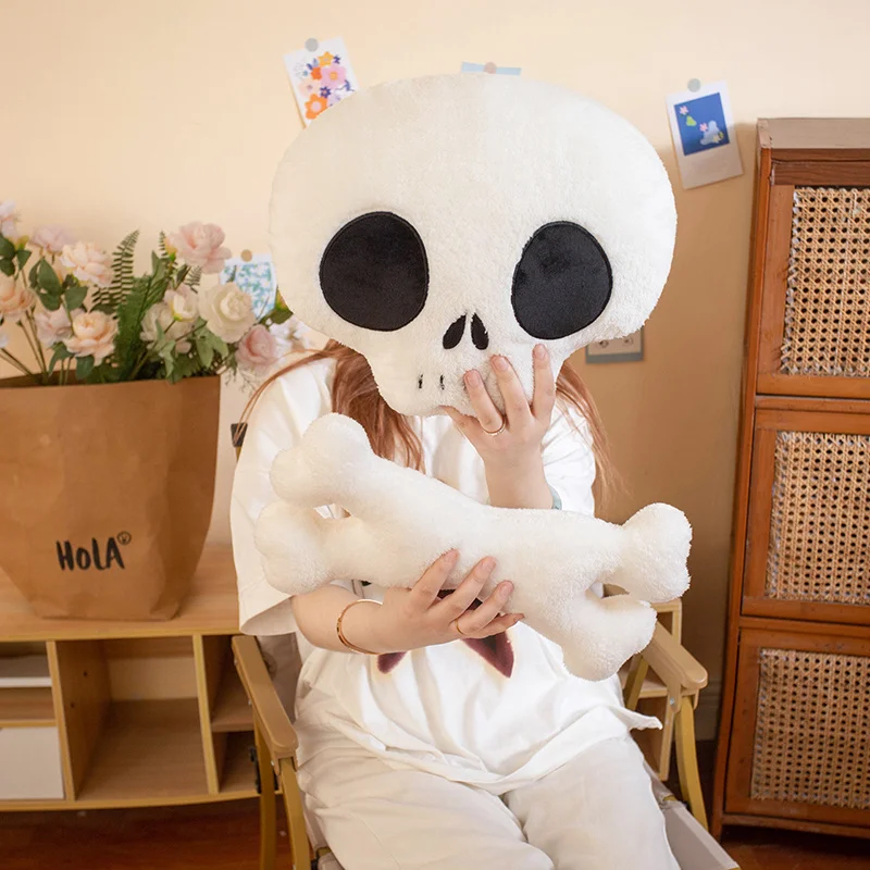 Simulation New Halloween Skull Bones Plush Doll Pillow Super Soft White Scary Skull Plush Toy Holiday Decor Trick Or Treat