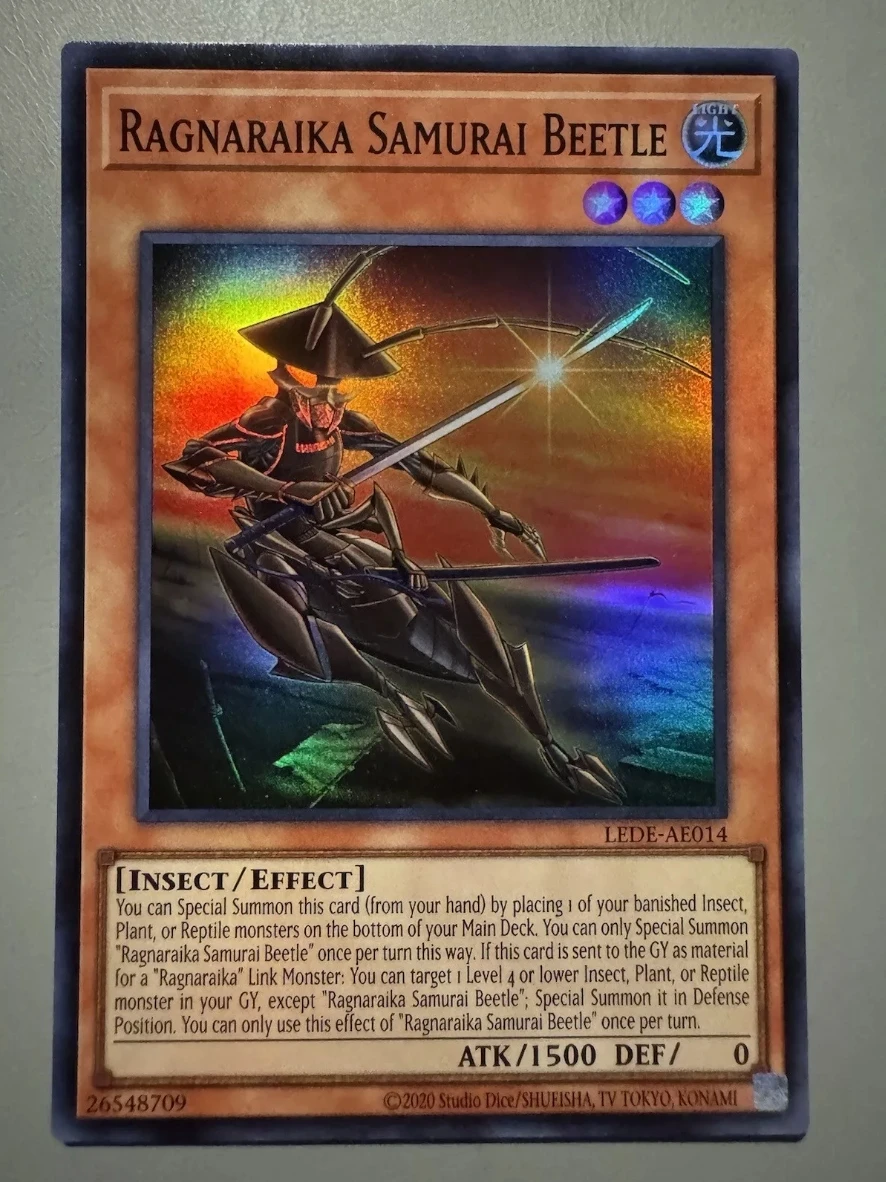 

Yugioh KONAMI Duel Monsters LEDE-AE014 Ragnaraika Samurai Beetle Супер редкая азиатская английская коллекция мятная карта