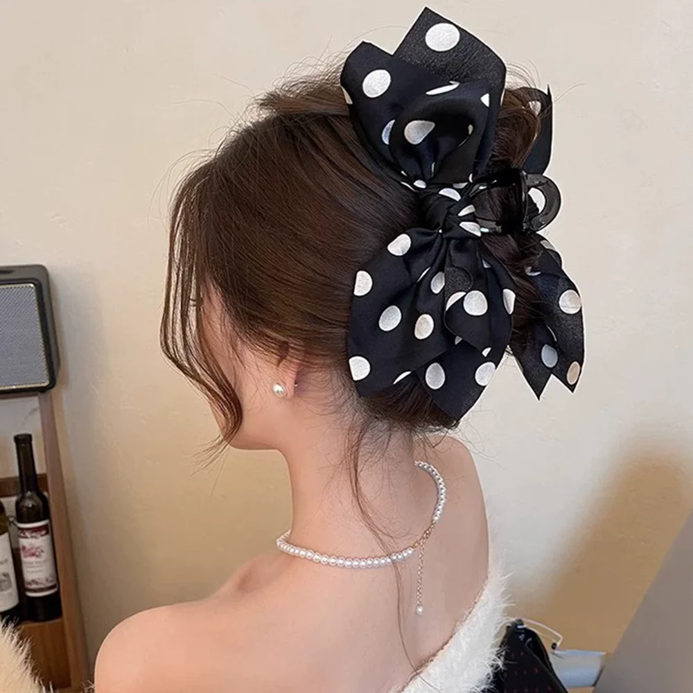 French Elegant Hair Claw Crabs For Women Polka Dot Fashion Bow Hair Clip Retro Head Shark Clip Luxury Hair Accessories image 2