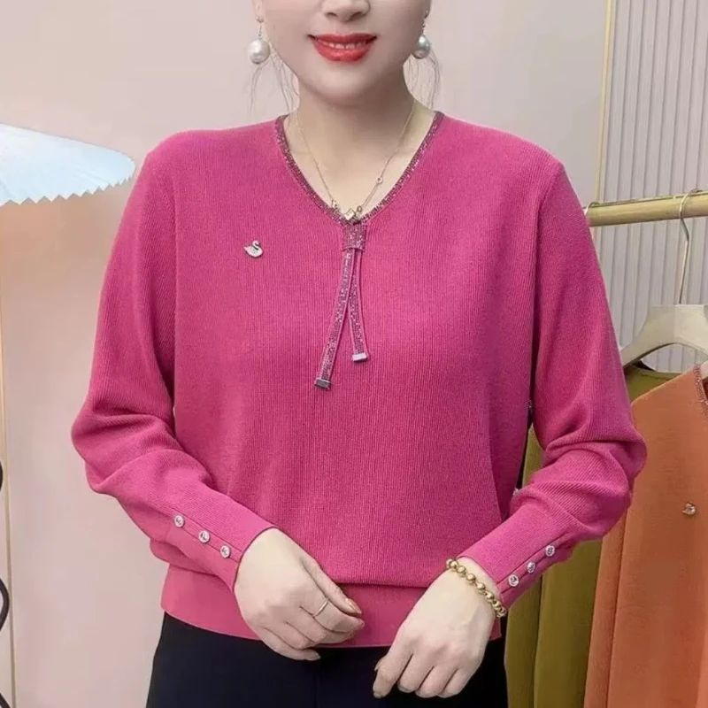 

Ribbon with Bright Diamond Design Woolen Sweater Fashion and Age-reducing Mother Outfit Elegant and Elegant Bottoming Shirt