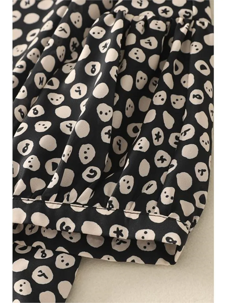 المتضخم الربيع الصيف تي شيرت المرأة هندسية طباعة موضة بلوزات فضفاضة غير رسمية السيدات غير النظامية مطوي امرأة تي شيرت