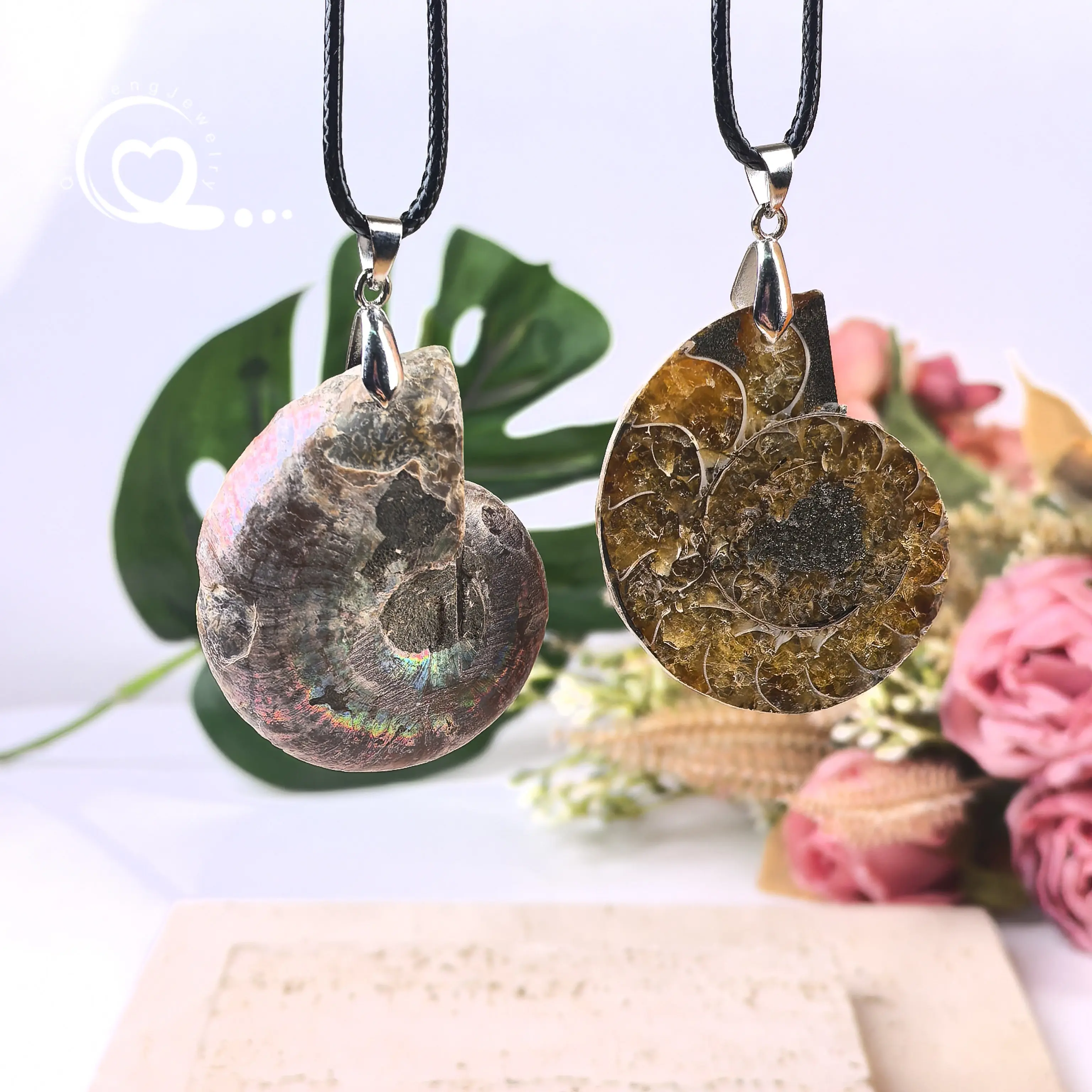 

Natural Ammonite Pendant Necklace Irregular Seashell Snail Spiral Conch Charms Chains Men Women Summer Jewelry Gifts QC3401