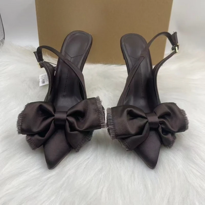 

Брендовые женские модельные туфли-лодочки с острым носком, роскошные атласные туфли с бантом и украшением для вечеринки, выпускного вечера, женские туфли на высоком каблуке с ремешком и пряжкой