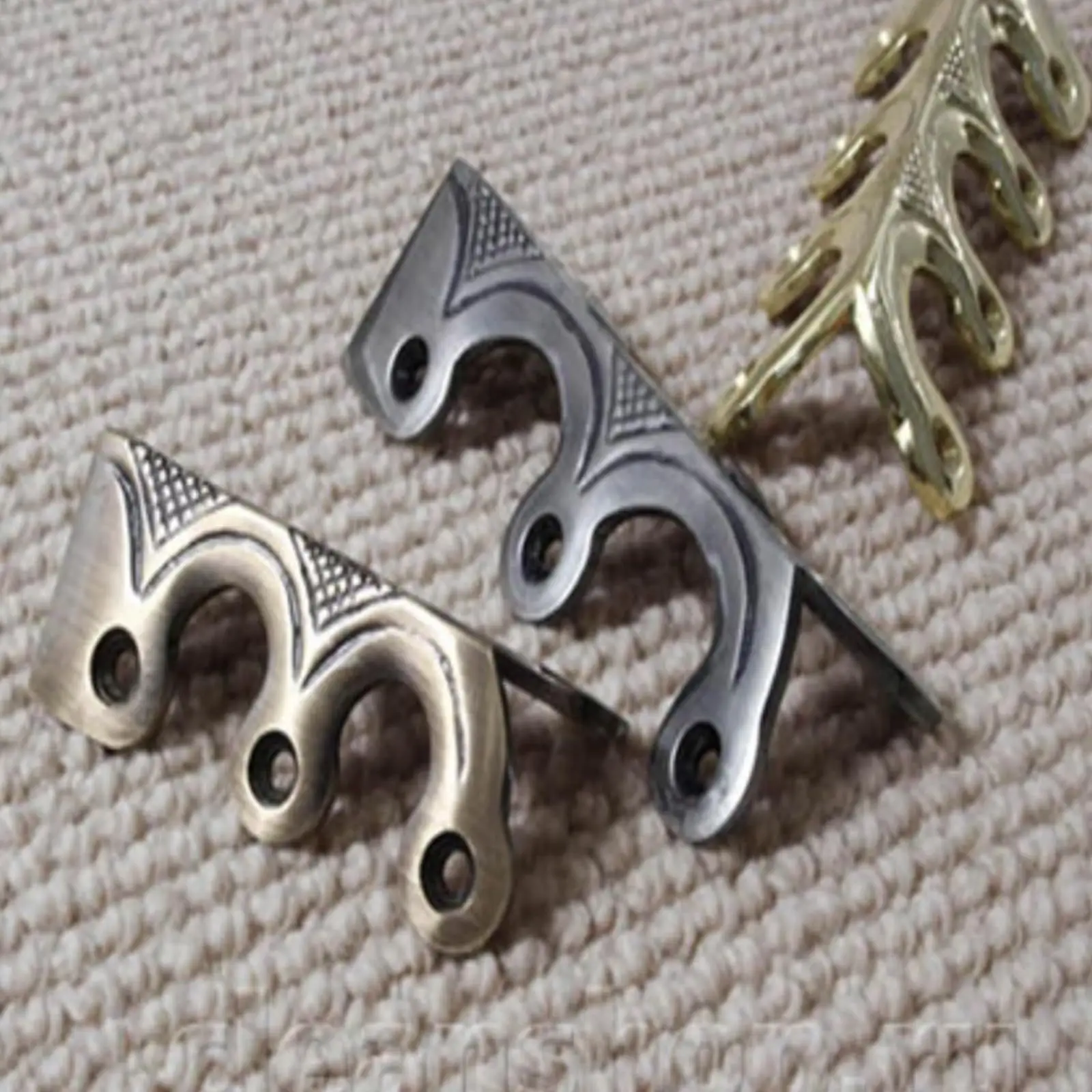 

Retro Furniture Corner Protectors Solid Brass Skirting Board For Wardrobes Cabinets Fireplaces Universal Home Decor Hardwares