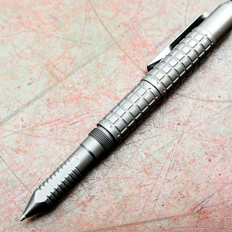 Outdoor Portable EDC Titanium Alloy Tactical Pen (with 6MM Batch Head)Car Emergency Window Breaking Tool view 4