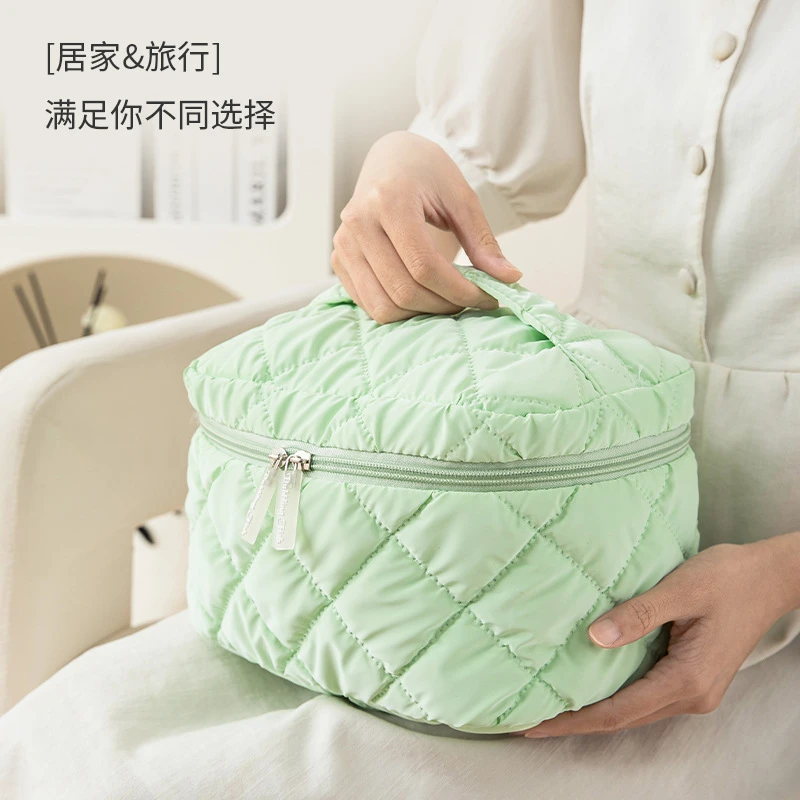 

Girl Cute Cosmetic Organizer Bags Travel Wash Pouch Toiletry Bag Female Handle Zipper Portable Makeup Bag