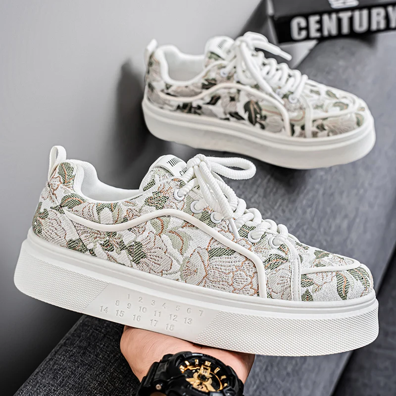 

Canvas shoes men's summer trend Joker soft-soled breathable flat shoes Minority embroidery casual tide shoes