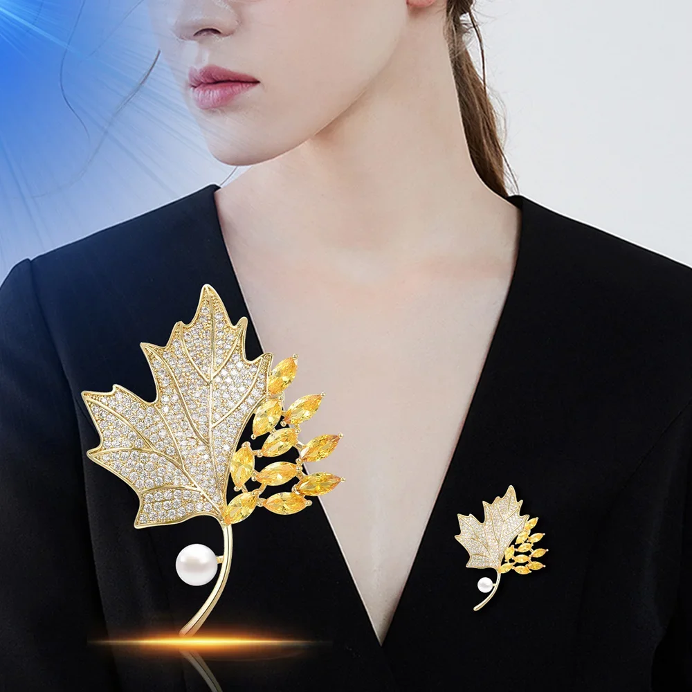 

Luxury Brooch for Women High Quality Jewelry Gold Maple Leaf Brooch Pearl Zircon Inlaid Pins Accessories wedding bridesmaid Gift