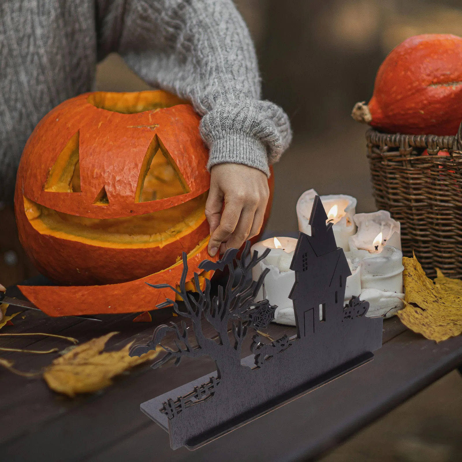 

Halloween Wooden Table Sign Delicate Spooky Castle Projection Centerpiece Party Decoration Table Ornament Indoor Decor