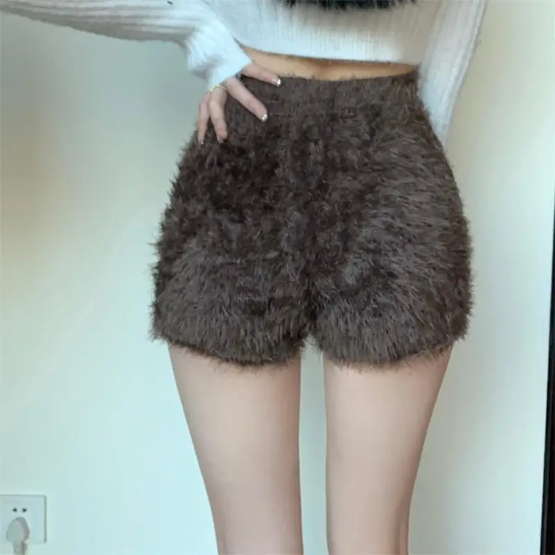 Autumn New Fashion Comfortable Bottoming Shorts Solid Color High Waist Knitted Plush Shorts Women\'s Short Pants