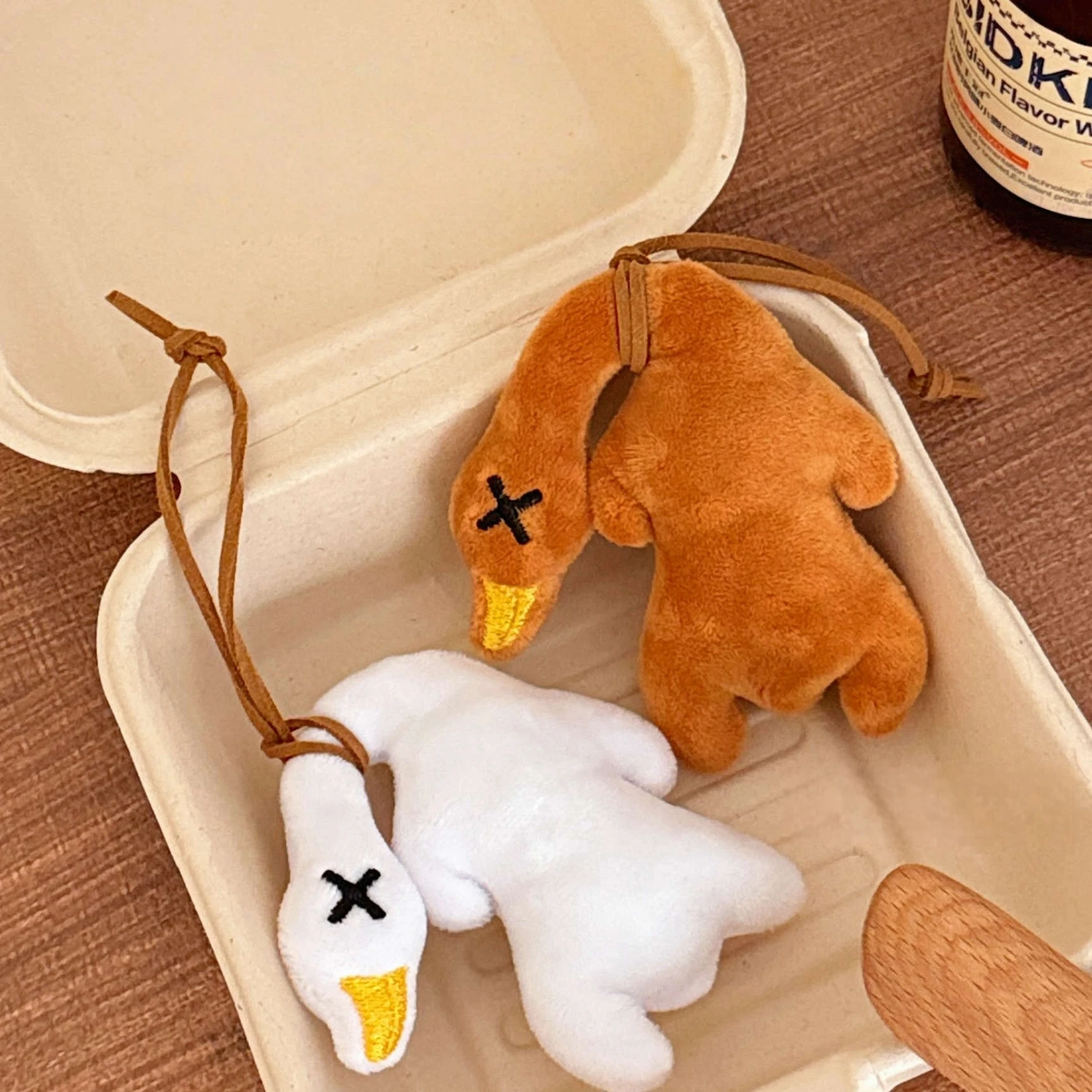 

Cute Roast Duck Plush Squeak Pendant Keychain Funny Cartoon Backpack Hanging Ornament Accessories Stuffed Doll Creative Gifts