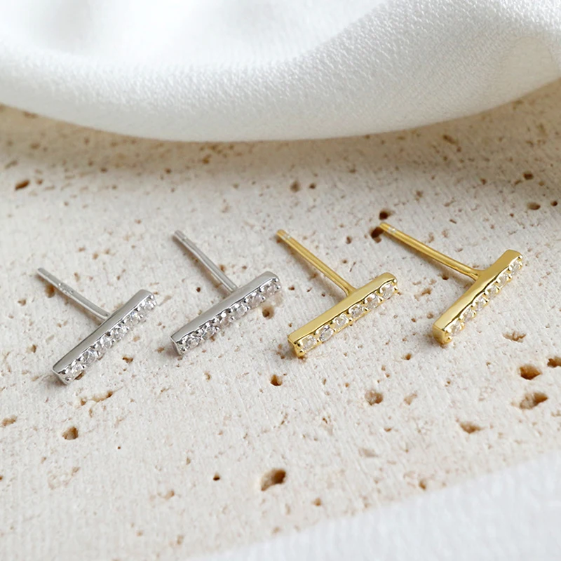 

Women's 925 Silver Needle Diamond Bar Stud Earrings White Zircon unisex Exquisite Earrings Simple Versatile Fashion Jewelry Gift