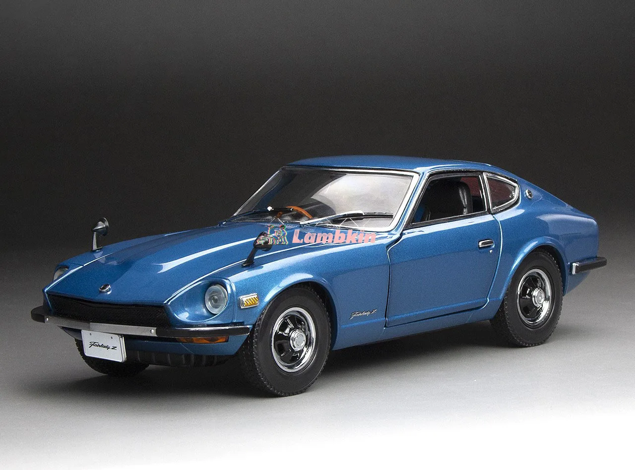 SunStar 1/18 1970 Fairlady Z S30 sports car 351 alloy car model sedan collectible gift ornament vintage car classic