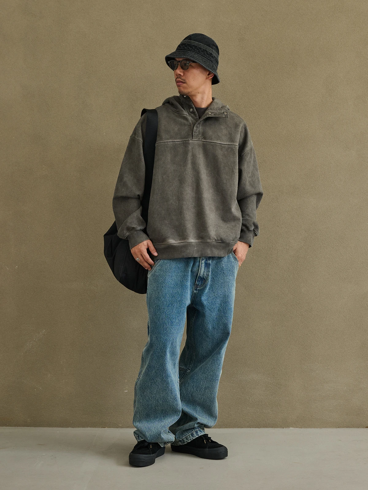Broshood Retro Washed Wax Dye Fleece Half Zip Hoodie Anti-War Casual Cotton Blend Sweatshirt for Men And Women
