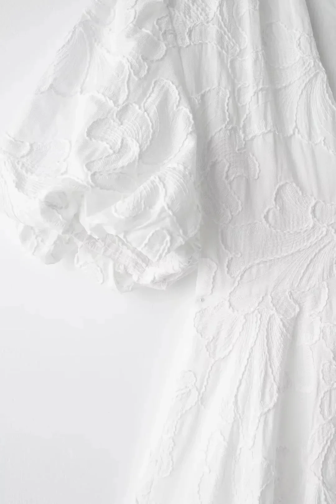 2024 New Women Fashion White Embroidery Short Sleeved Dress Female Summer Elegant V Neck Mini Dresses Beach Party Dress