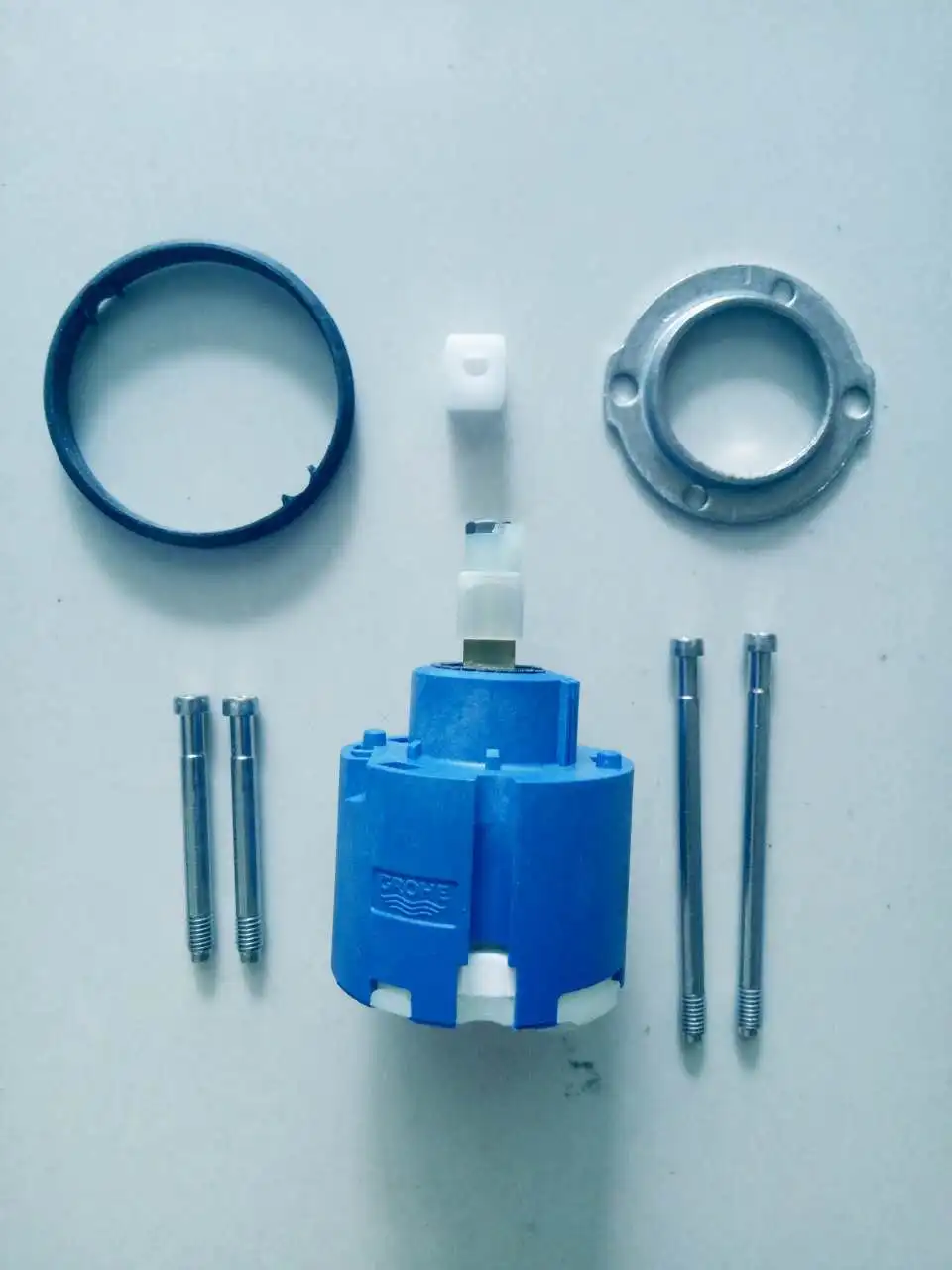 German GROHE shower 33966000 special valve core