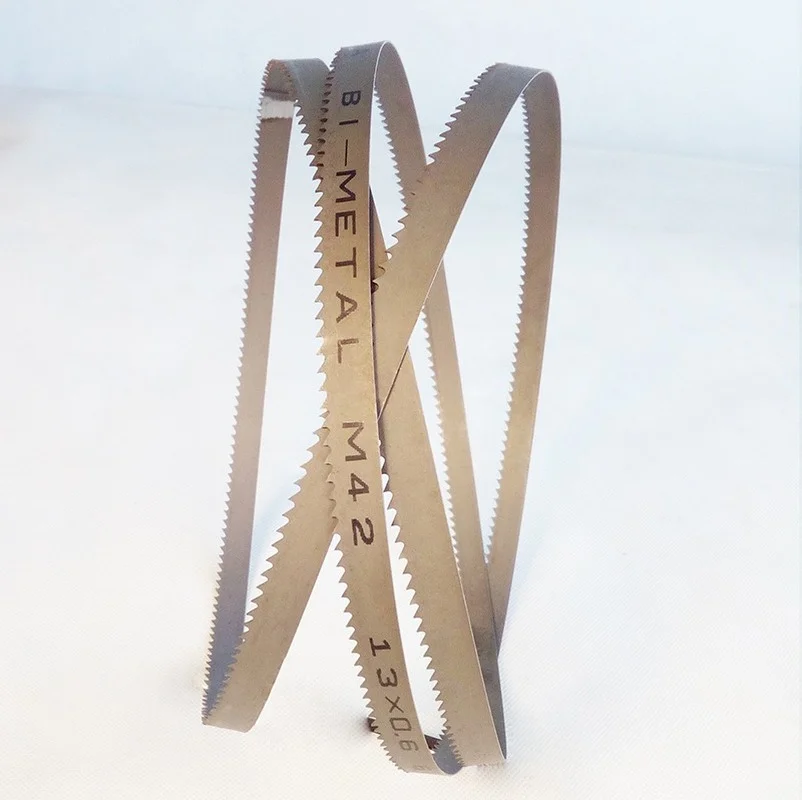 Lame de scie à ruban bimétallique pour la coupe du métal, 64-1/2 "(64.5") X 1/2 "x 6tpi, M42, 1638mm x 13mm x 0.6mm