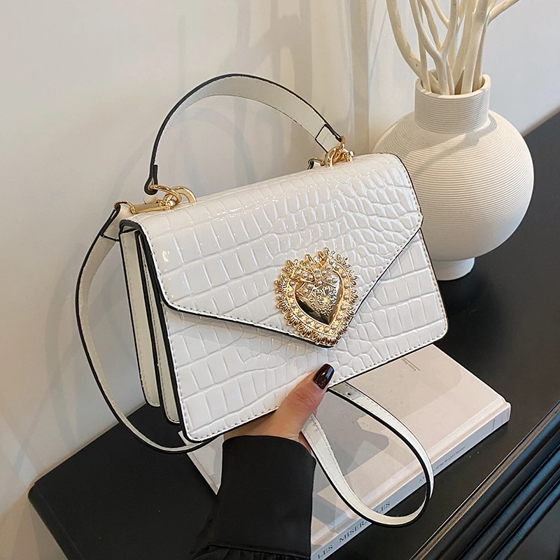 

Modern Designer Crossbody Bag For Ladies, Premium Leather Handbag, Luxury And Fashionable Women's Chain Strap Shoulder Bag