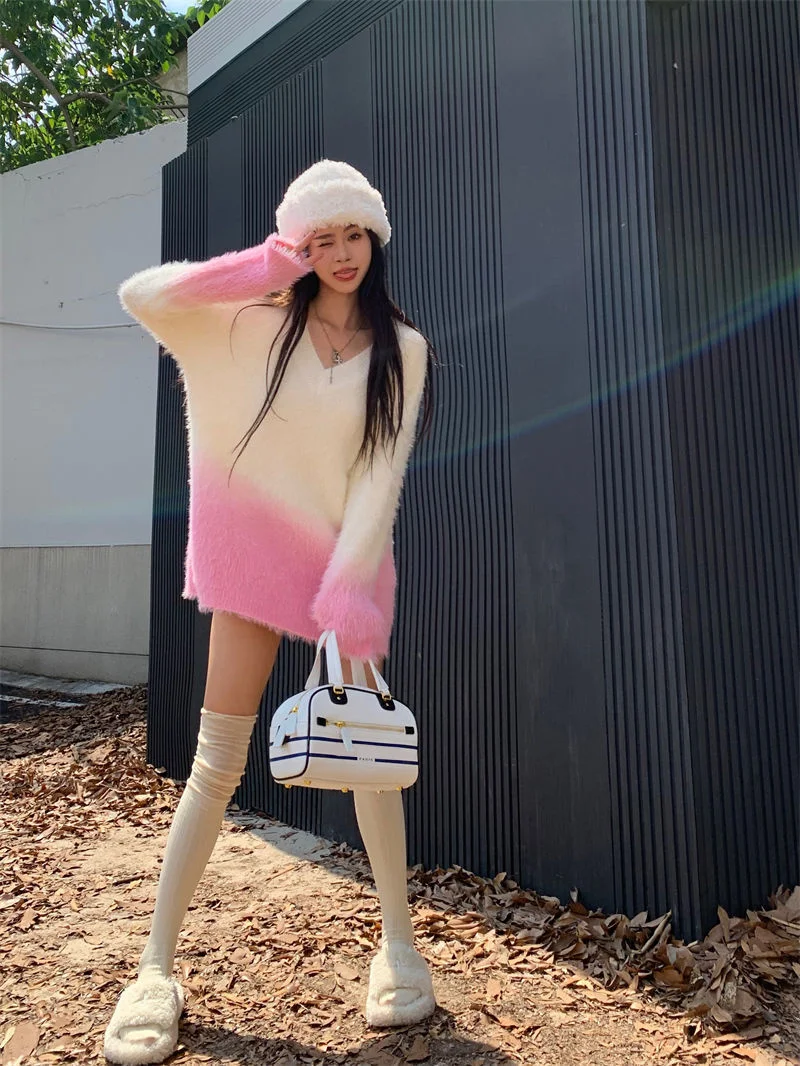 Mink Velvet Knitted Sweater For Women's Autumn Gradient Color Gentle And Sweet V-neck Loose Fitting Long Sleeved Sweater Top