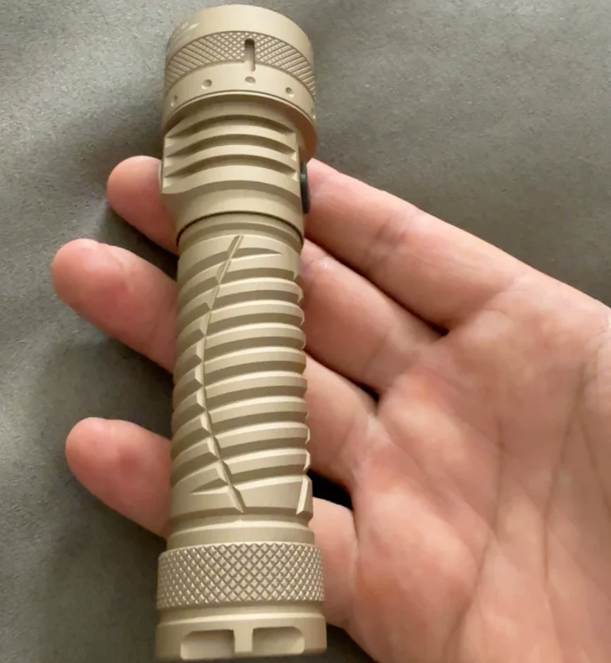 Used EDC VASTLITE white laser flashlight in desert color Outdoor Tools Strong Light Torch Lamp Decompression Toy