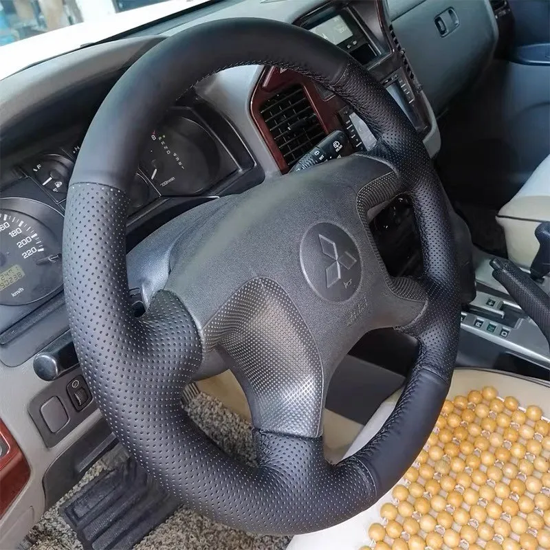 

100% Fit For for Mitsubishi Pajero v73 v77 2004-2010 Auto Parts Hand-stitched black Genuine Leather car steering wheel cover