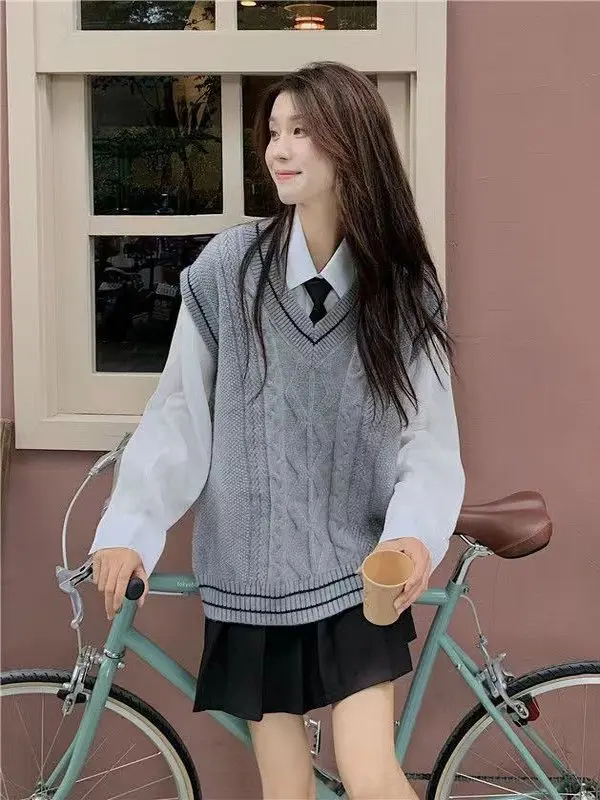 

College Style Knitted Sweater Vest And Pleated Skirt Set for Women Autumn Winter Three Piece Suite Sweet Youthful Twist Design