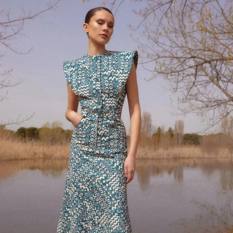

2024 Upgraded Retro Printed Fly Sleeved Women's Long Dress Round Neck Flat Shoulder Slim Fit Patchwork Dress for A LuxuriousFeel