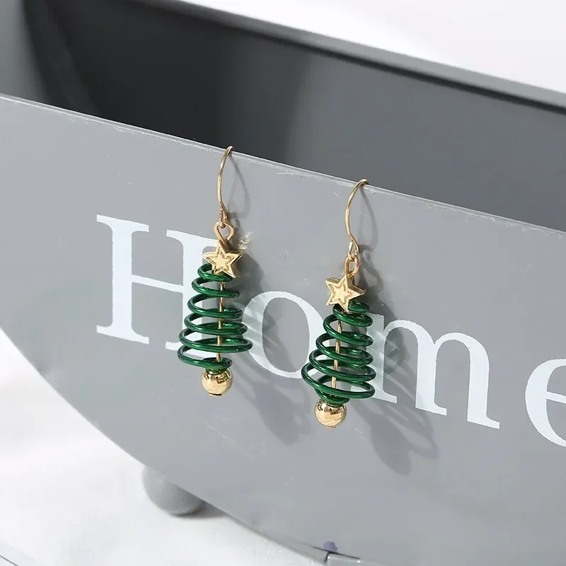 New Hot Selling Christmas Tree Earrings for Women Christmas Tree Bell Wreath Dangle Drop New Year Ear Gift