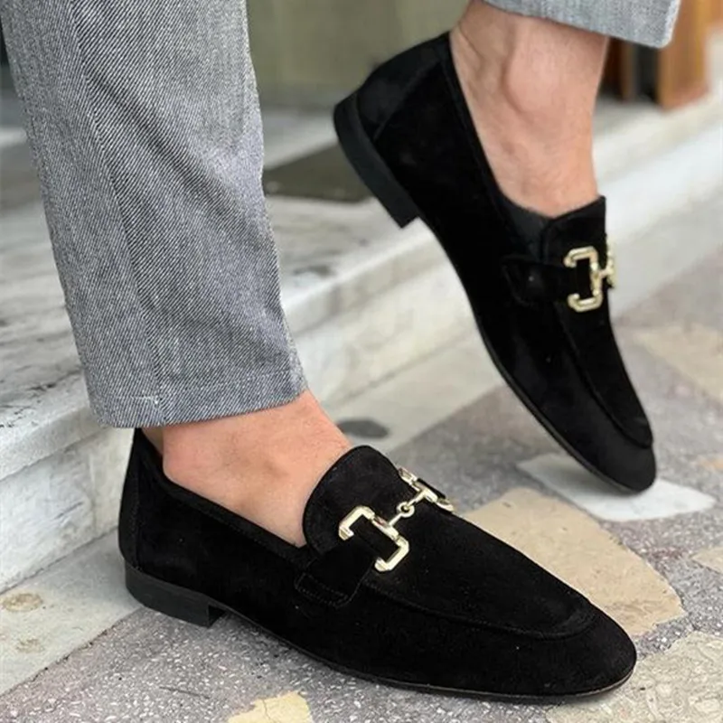 Loafers of Men Black Metal Decoration Breathable Slip-On Men Dress Shoes Size 38-46 Men Shoes Sapatos Formais Masculinos