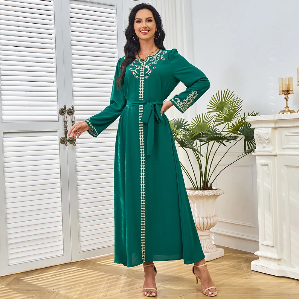 Ethnic style Muslim women's clothing summer new embroidered solid color robe big swing dress