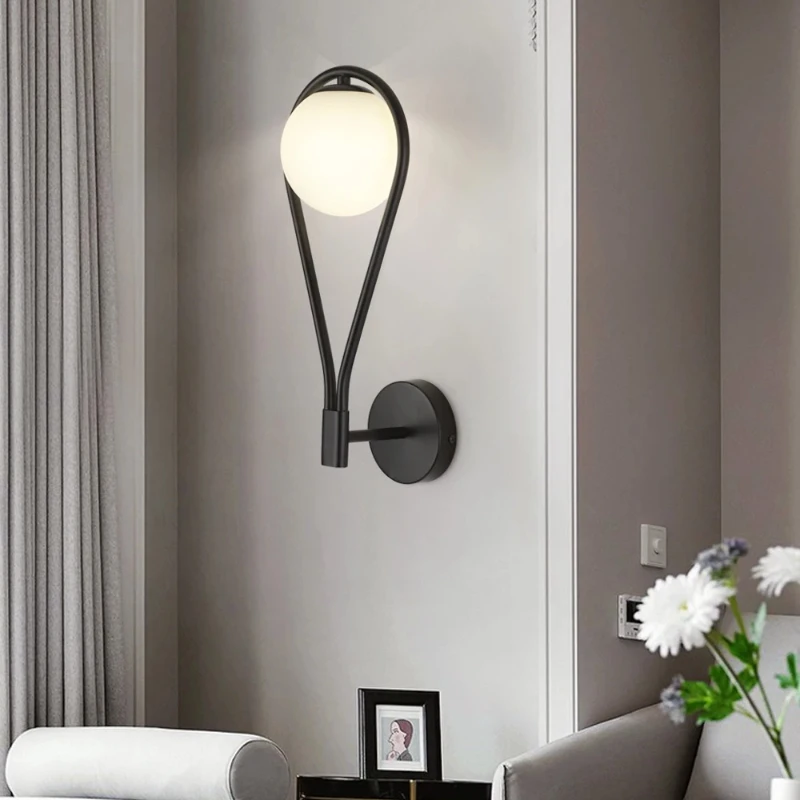 

Modern LED Wall Lamps Metal Living Room Lamp Fashion Nordic Bedside Glass Ball Wall Light Bedroom Closets Decoration Lighting