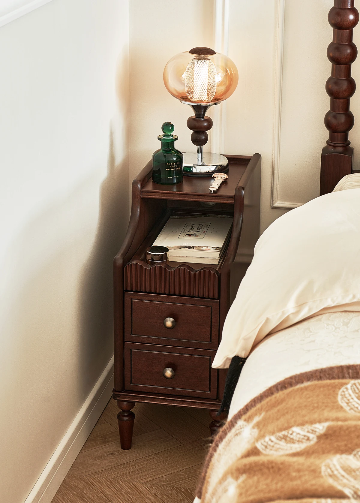 LTT French all-solid wood bedside table edge few antique home bedroom bedside ultra-narrow locker