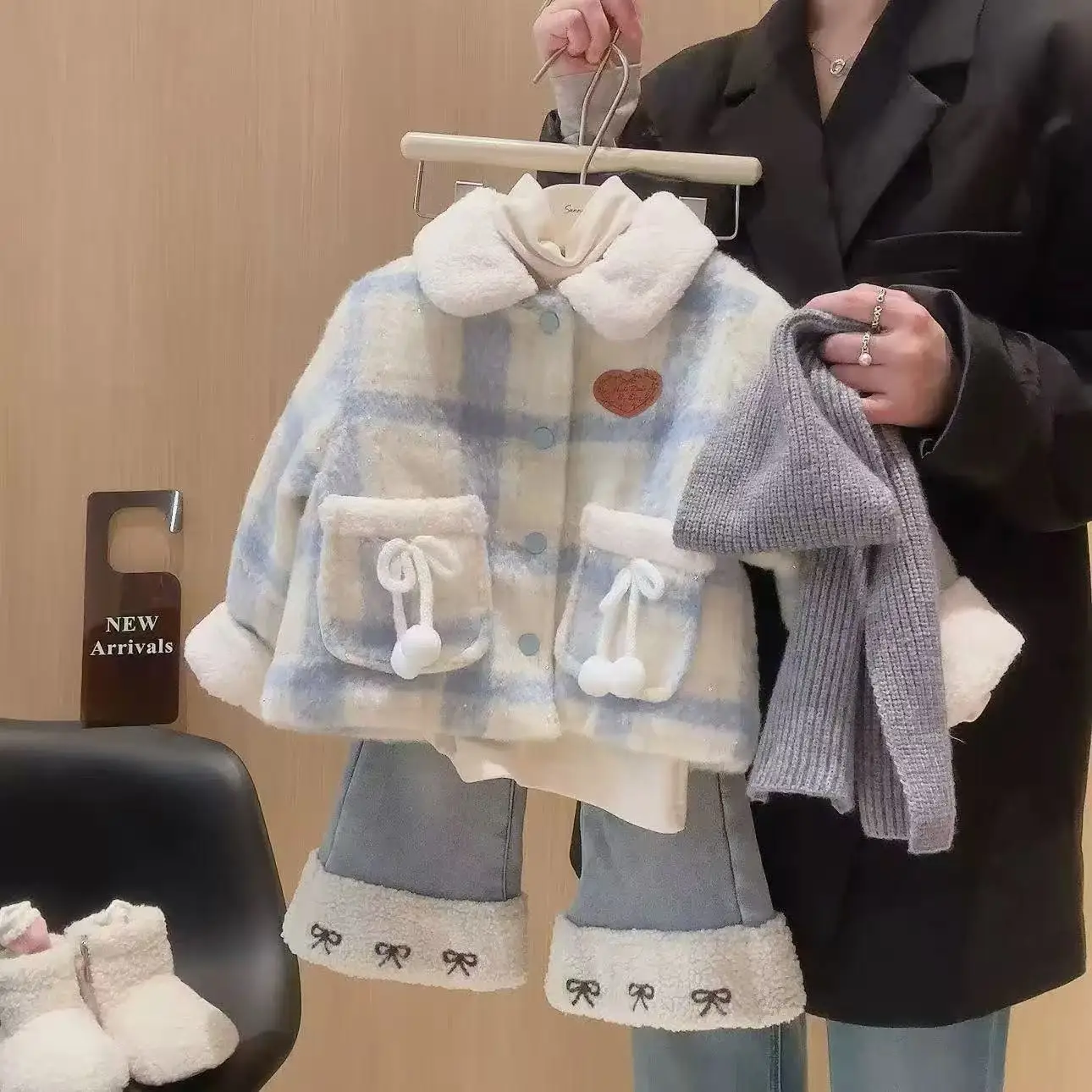 

2026 New Baby Girl Winter Coat Kids Outfit Set Children's Stylish Cotton Jacket With Thick Flannel Jeans Two-piece Set