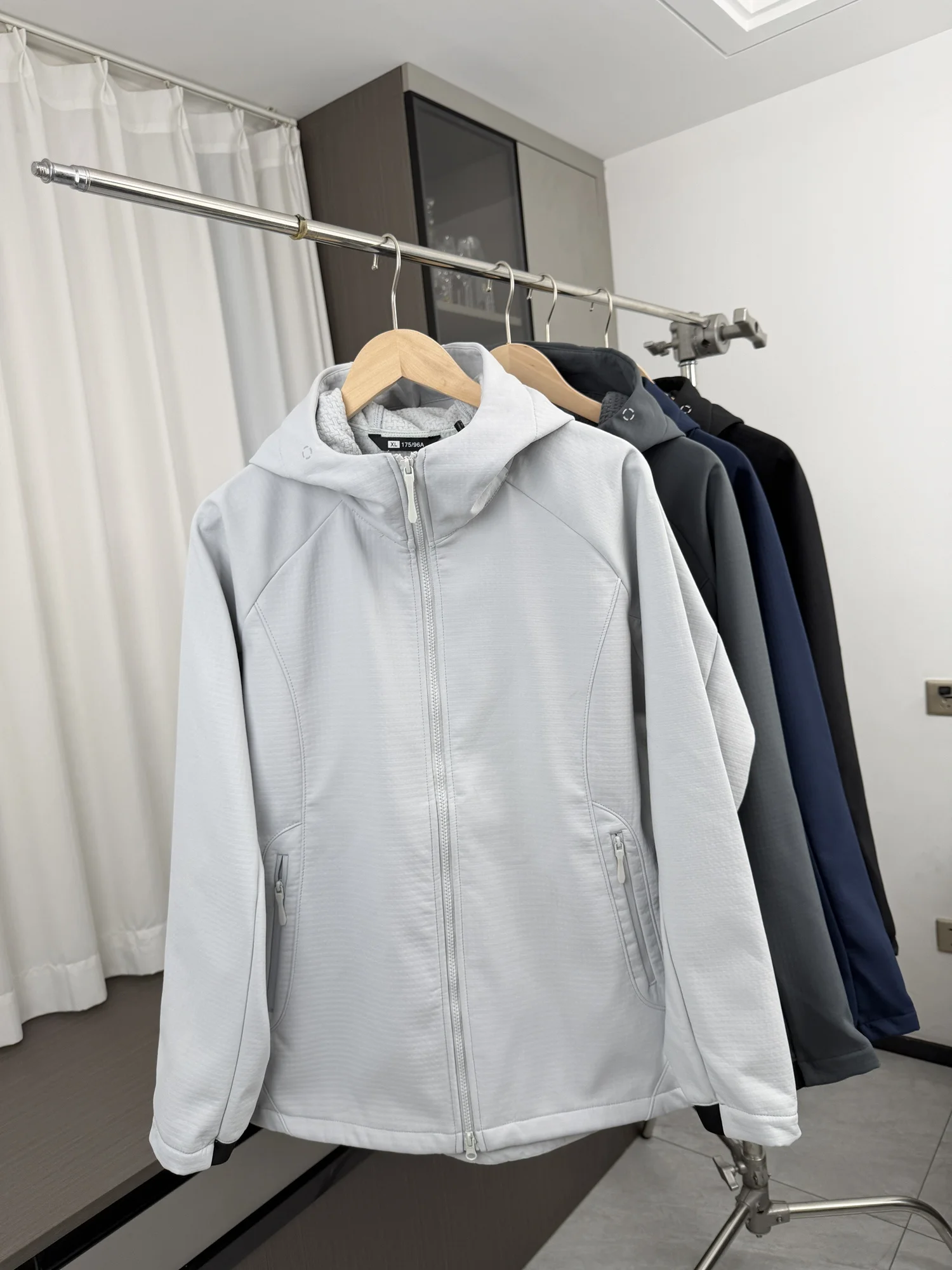Mountain Series Functional Men's Outdoor Jacket Windproof Black Tech Hat Integrated Autumn Winter Fashion Urban Style Coat