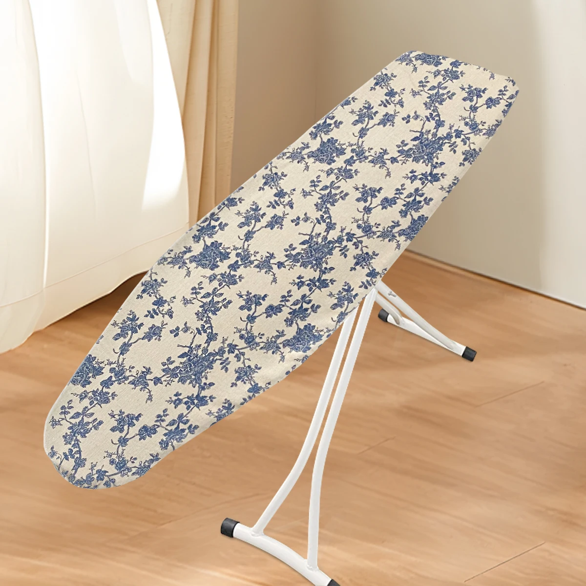 The ironing board cover is heat-resistant, made of cotton and has an extra thick iron cover. It is insulated with a drawstring a