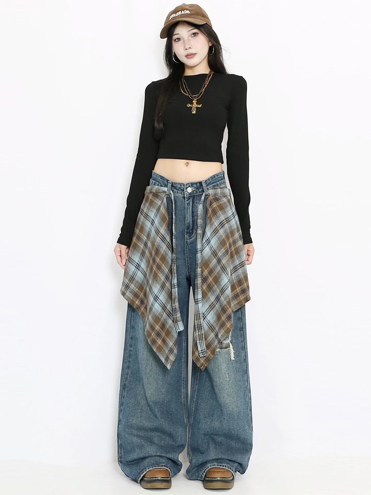 

Retro American Denim High Waist Wide Leg Pants Women's Design Sense Waed Hole Pants Detachable Tassel Autumn Faion Ladies...