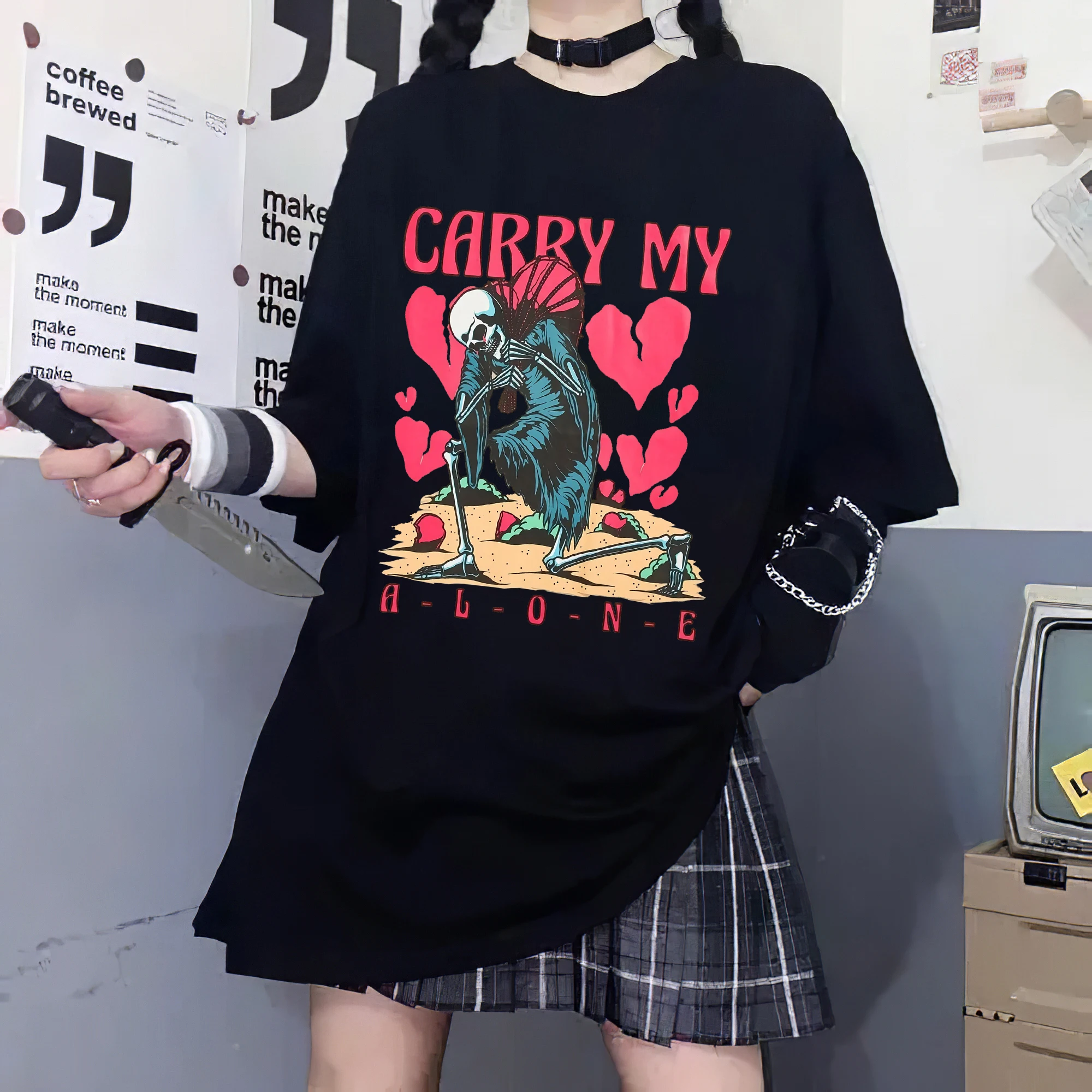 تي شيرت نسائي صيفي عليه طابع قوطي مضحك تي شيرت مطبوع عليه قلب الشيطان الصغير تي شيرت نسائي برقبة دائرية تي شيرت فضفاض بأكمام قصيرة