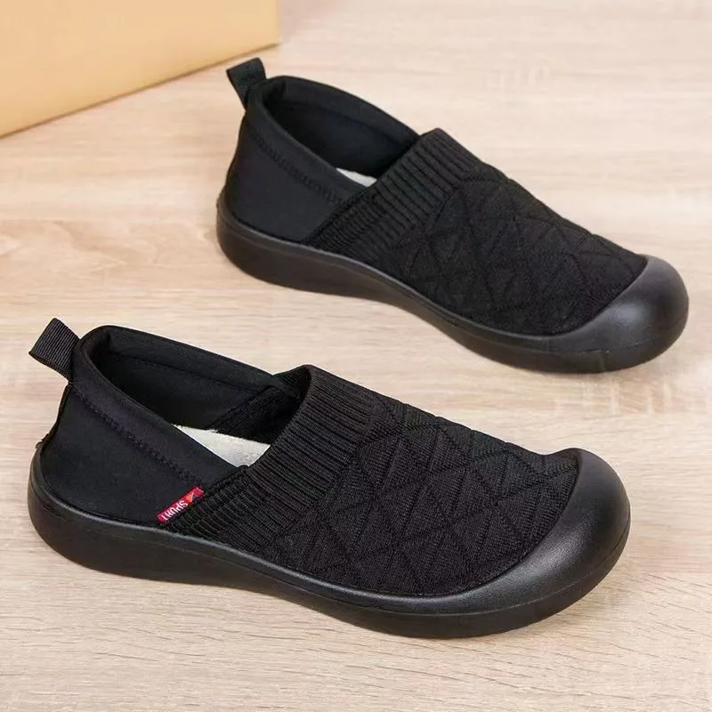 

2025 Spring New Beijing Cloth Shoes Breathable Soft Bottom Versatile Casual Shoes for Women Casual Shoes for Mothers
