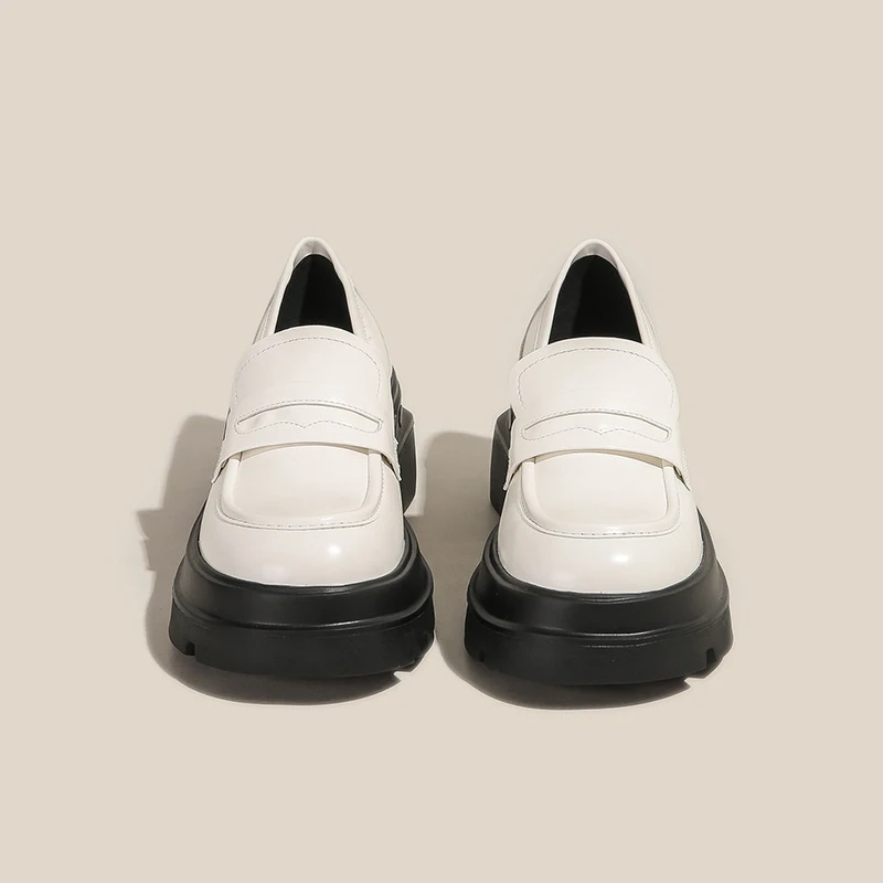 

White women's loafers 2026 new model, shallow cut to match skirts, fairy-style small leather shoes, British style student single