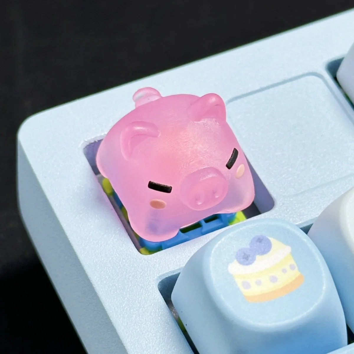 Epoxy translucent cute pink piggy resin keycap cross shaft mechanical keyboard keycap single