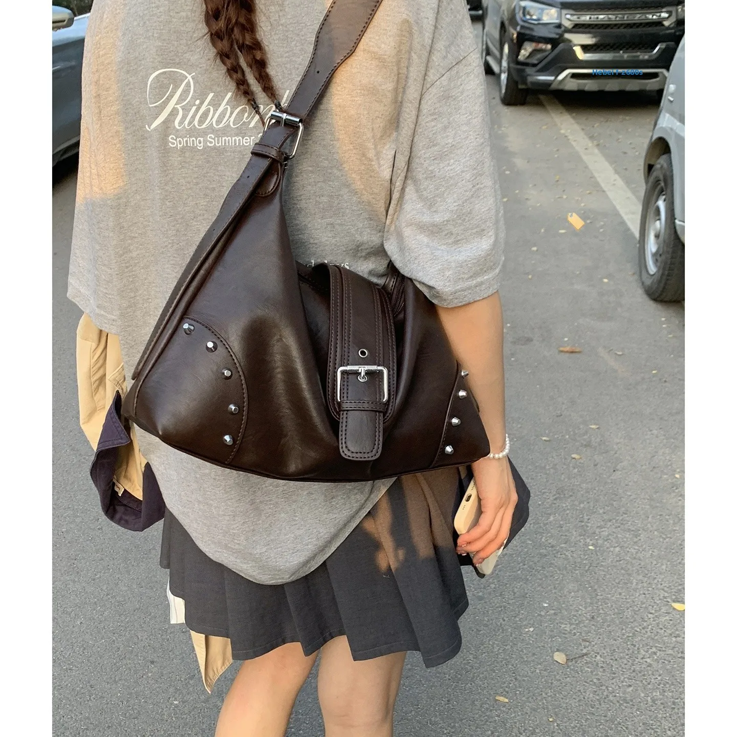 

Retro Underarm Tote Bag Women's Autumn Winter 2025 New Faion Korean Sle Large Capaci Crossbody Bag Casual Simple Sle