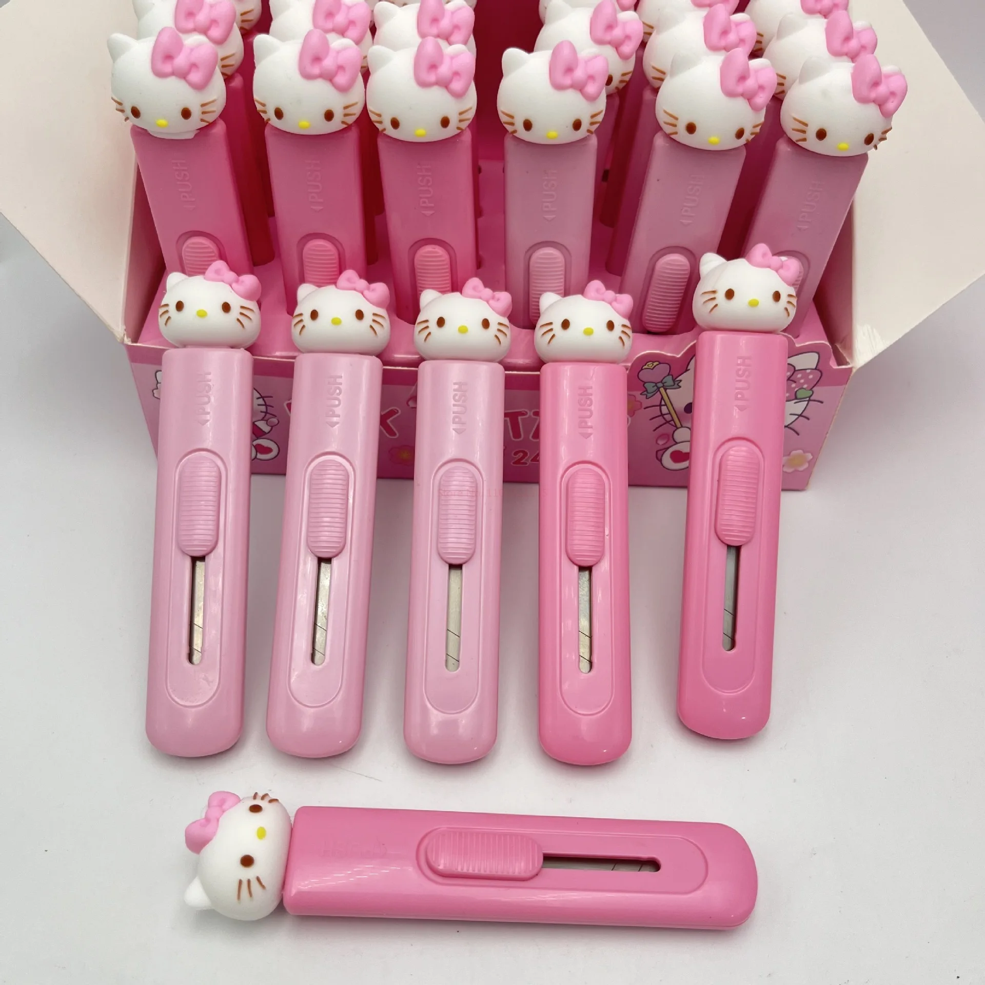 Kawaii Sanrio Utility Knife Anime Kuromi Cinnamoroll Mymelody Cartoon Student Art Cutting Express Box Cutter Tool Toys Gifts