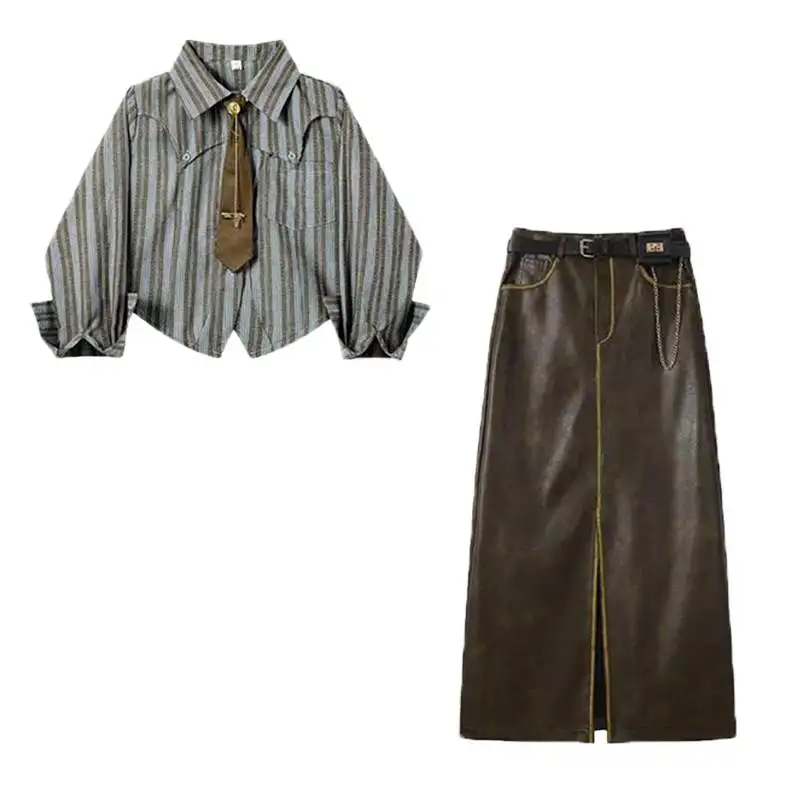 

Осенний комплект больших размеров, женский комплект 2024, новинка, антивозрастная утягивающая полосатая юбка из искусственной кожи, один комплект Clete