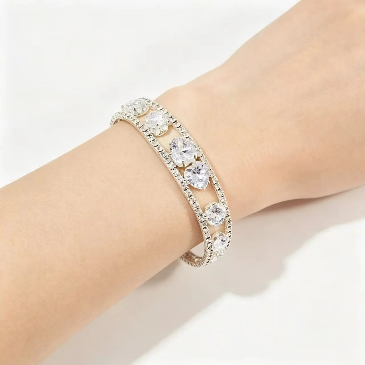 Fashionable and Super Flash Double Row Love Opening Bracelet French Light Luxury Versatile Retro Bracelet Handmade
