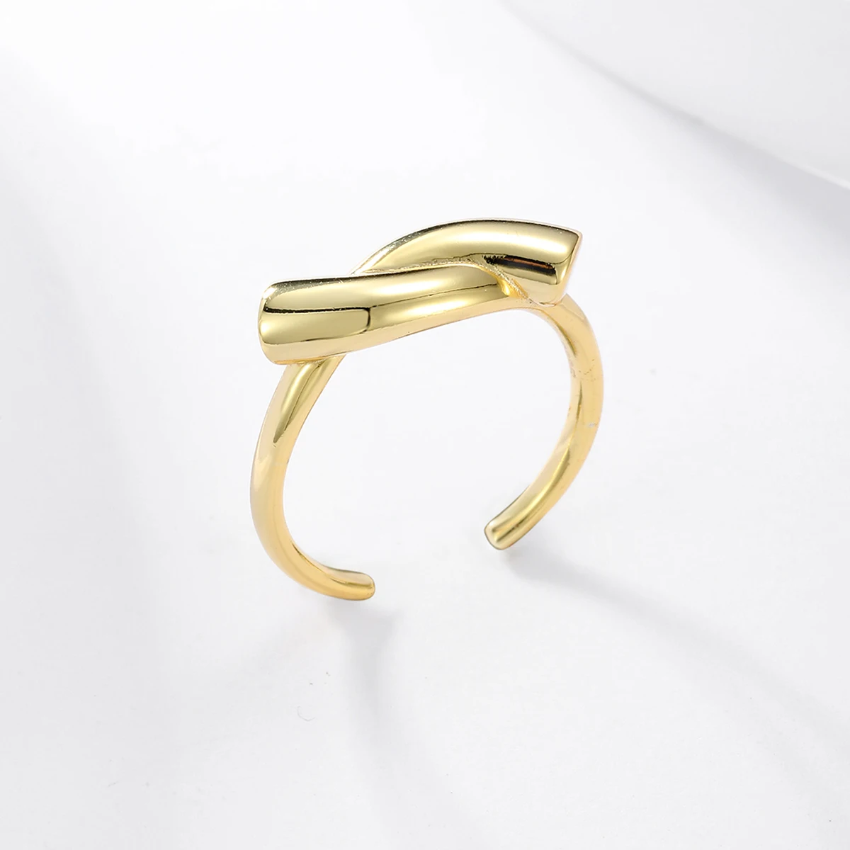 

One opening adjustable metal feeling Japanese and Korean hip-hop cool 925 pure Fried Dough Twists cross women personality daily