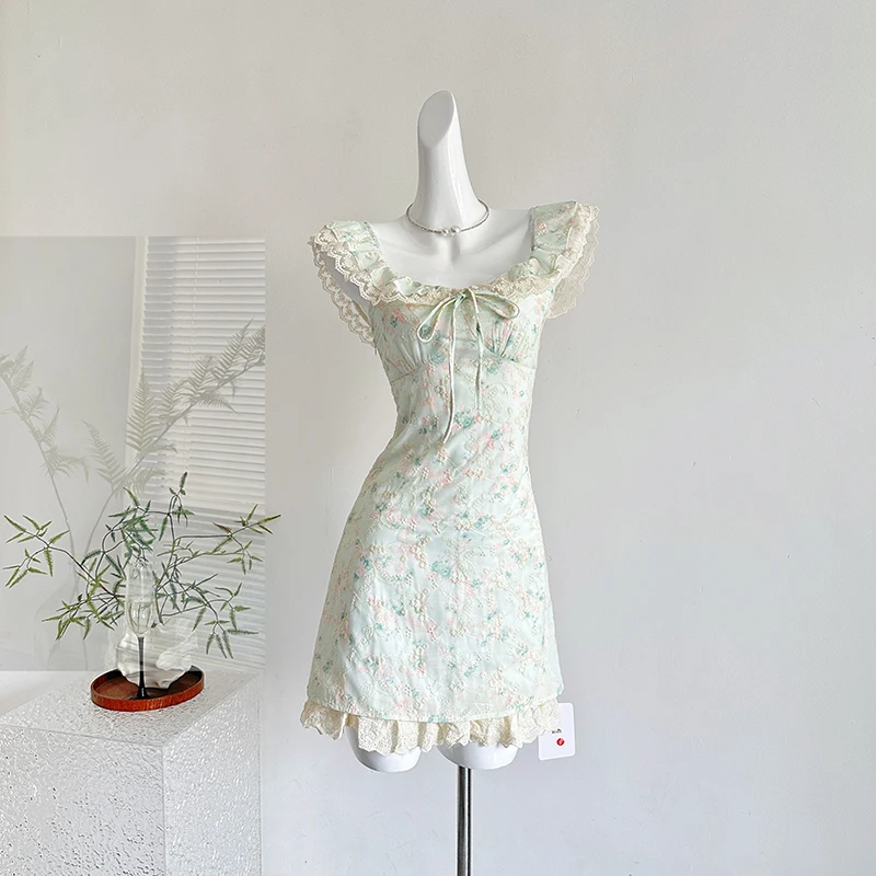 Sommer Floral Camis Kleid Koreanische Süße Square Neck Fliegen Sleeve EINE Linie Kleid Harajuku Kawaii Ärmellose Spitze Patchwork Vestidos