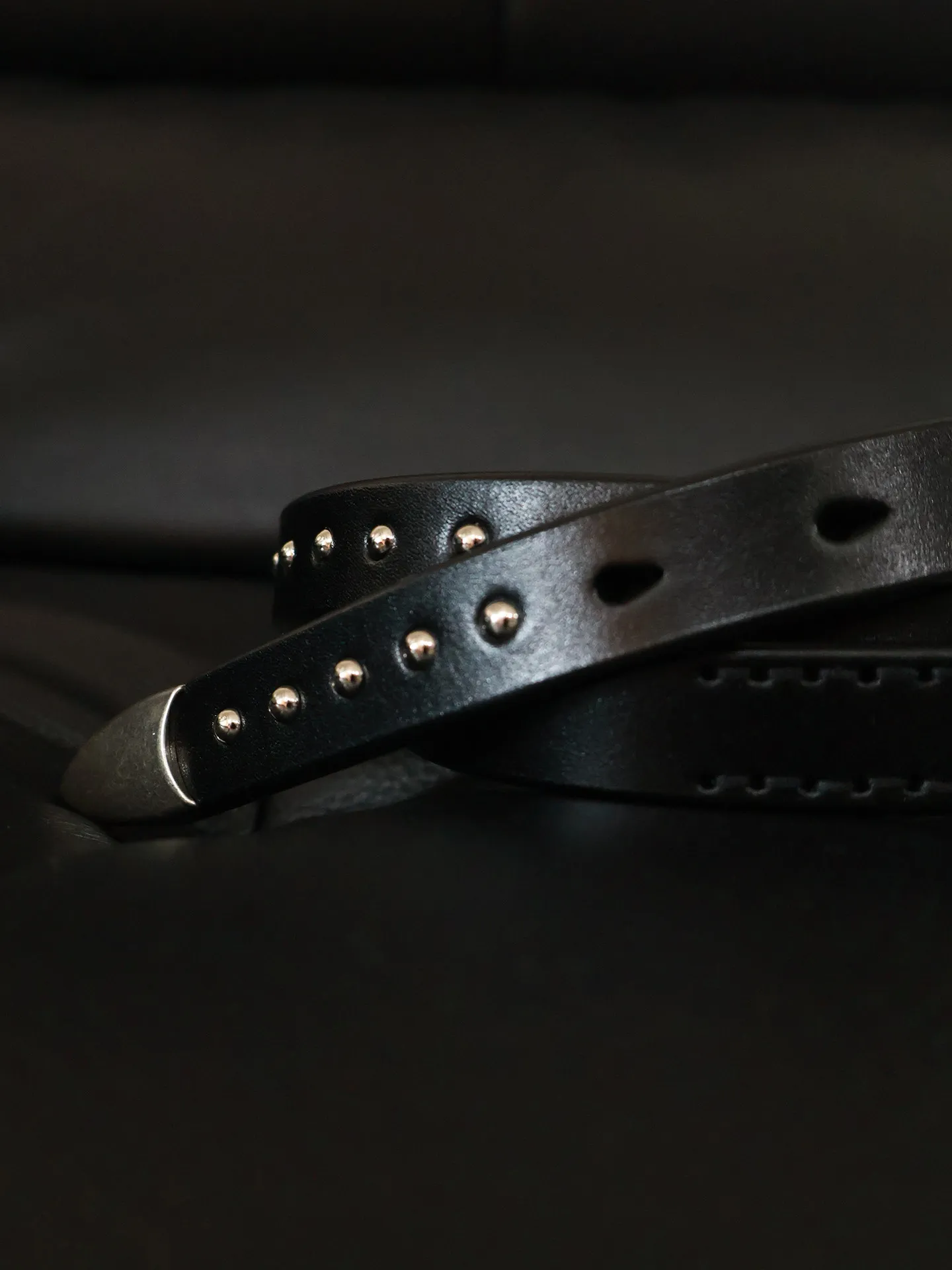 26SS Our Legacy New Arrival Classic Versatile Adjustable Top Grain Cowhide Belt Vintage Punk Rivet Unisex Leather Belt