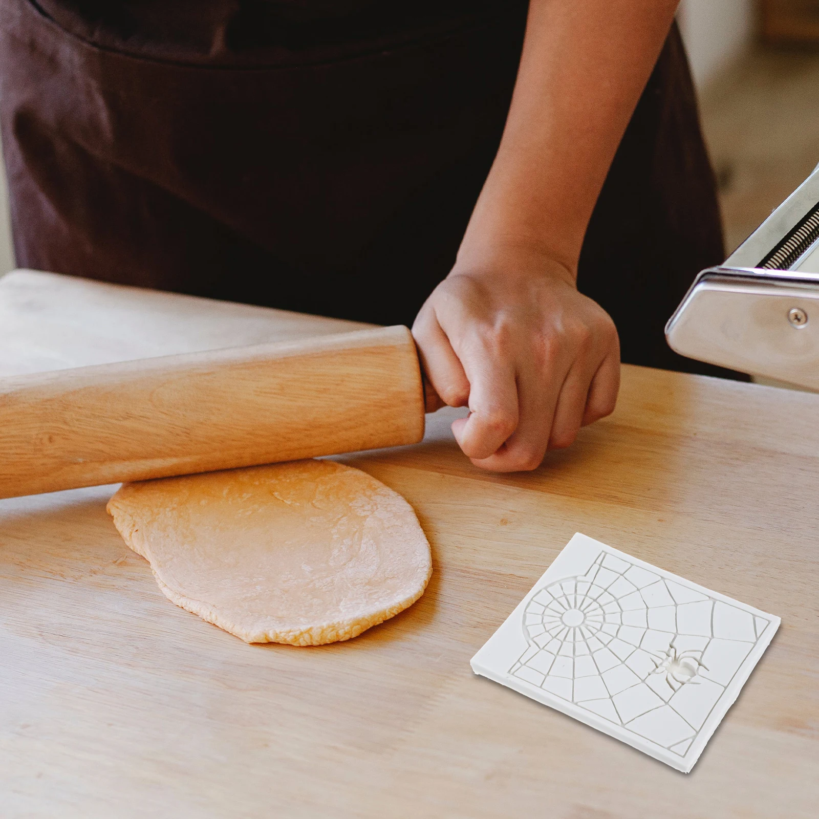 

Halloween Silicone Baking Mold Spider Web Spider Pattern Cake Fondant Chocolate Jelly Pudding Mold Random Color