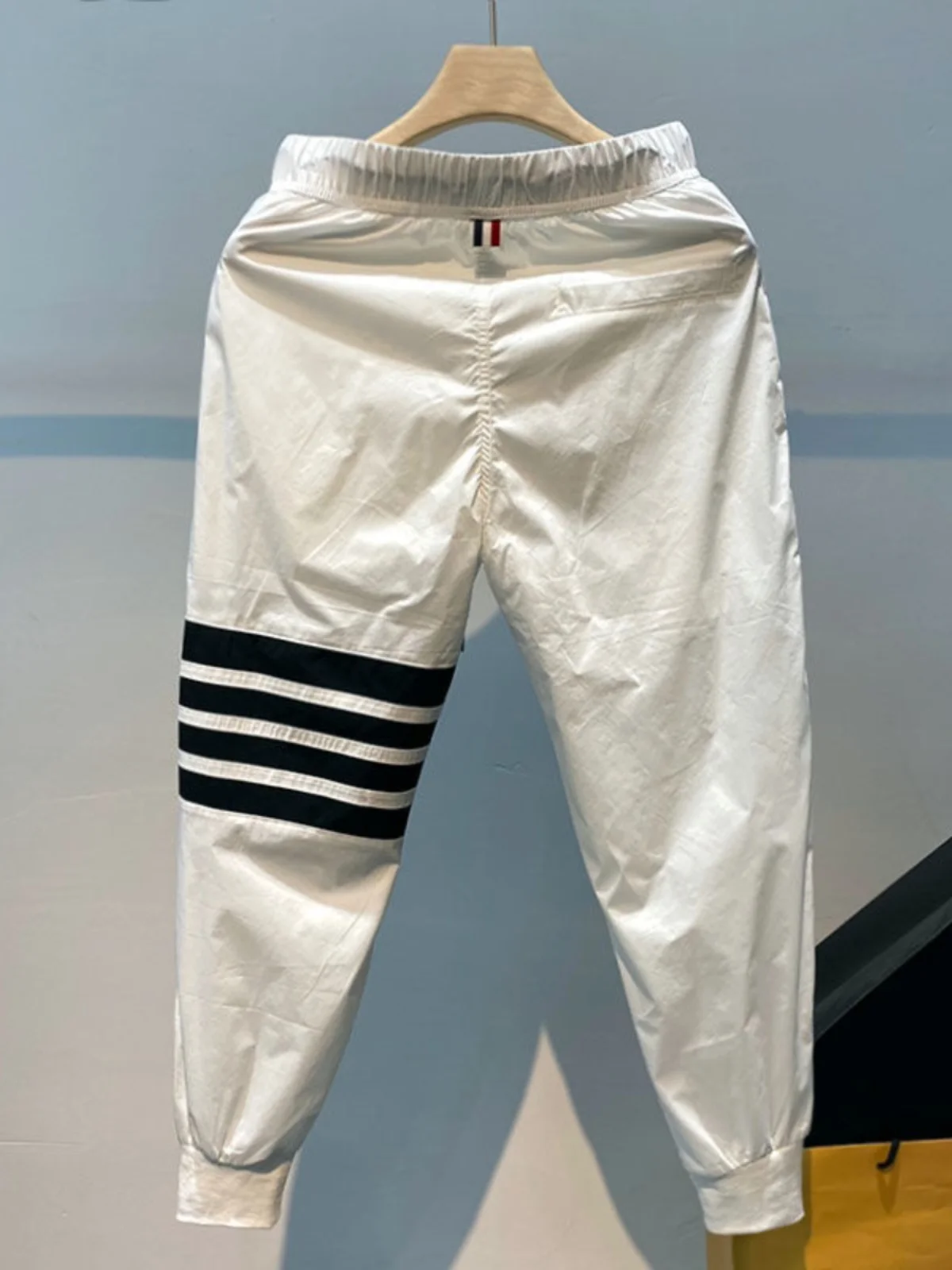 

Summer Thin Ice Silk Qui Dry Casual Pants Men's Korean Sle Slim Fit Four Stripe Sports Cuffed Nine Point Pants